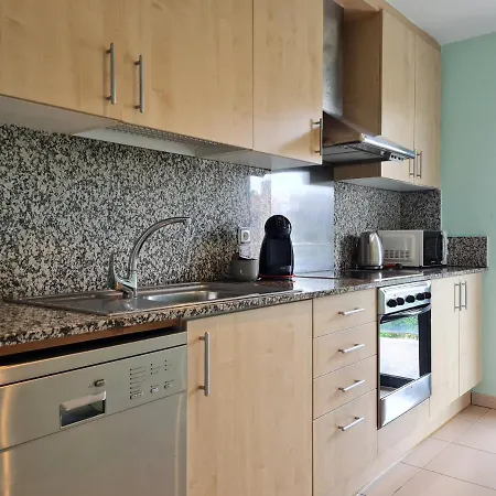 Fantastic 3 Bedroom Apartment, 300m To The Sea Apartment Lloret de Mar