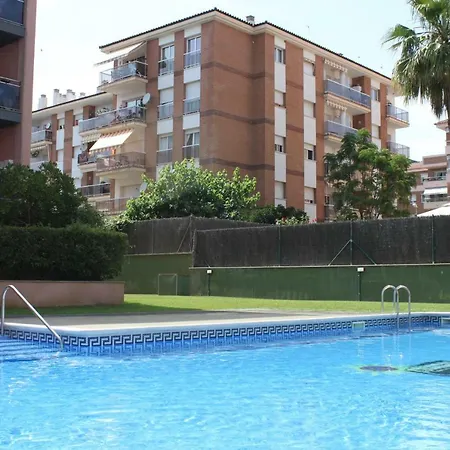 Apartment Fantastic 3 Bedroom Apartment, 300m To The Sea Lloret de Mar